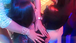 Amateur babes suck dick