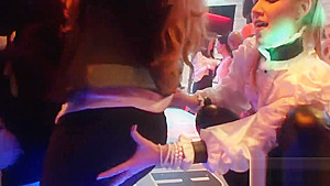 Amateur babes suck dick