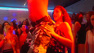 Amateur babes suck dick