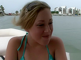 Amateur unpaid cuties in brave action