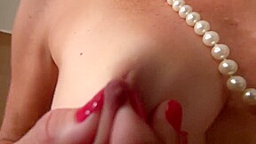 American Milf Lauren Demille Lets Us Enjoy Her Fine Body