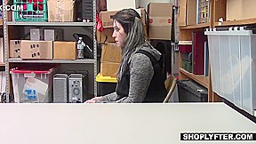 Amilia Onyx - Teen 18+ Stepdaughter Caught Shoplifting By Her Stepdad And Fucked 12 Min