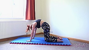 Aunt Judys And Mrs Red In Busty Mature Bombshell Hot Yoga Workout