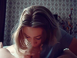 Babe Takes Dick Deep While Her Parents Are Away