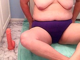Bbw masturbating