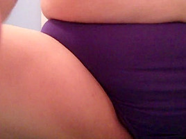 Bbw masturbating