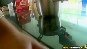 Big butted ebony Dee Rida blowing the cock