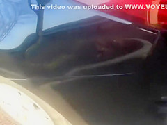 Blowjob in a parked car got spotted