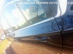 Blowjob in a parked car got spotted