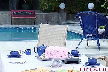 Celeste Star - I Would Like Some Cake Je