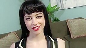 Cuckolding Babe Sucks Big Cock