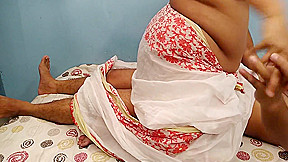 Desi Tamil Aunty Ki Sath Cheating Kar Rahe Hain Aur Naukar Ke Saath Choda Chudi Kar Rahee Hain