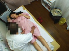 Dude gives hot finger and dick massage to Asian babe