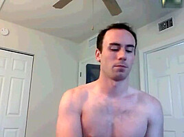 FrenchGUy showoff his cock