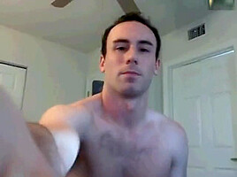 FrenchGUy showoff his cock