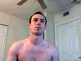 FrenchGUy showoff his cock