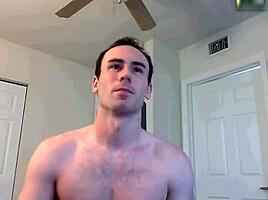 FrenchGUy showoff his cock