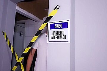 Fudendo O Funcionario Do Banheiro 5 Min