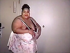Gloria's big huge black breast