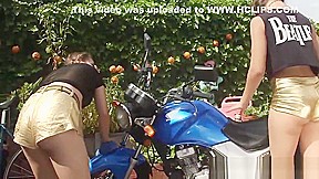 Hairy pussy les aussies