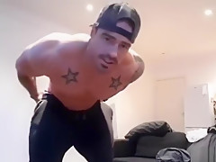 Handsome Bodybuilder posing and flexing!