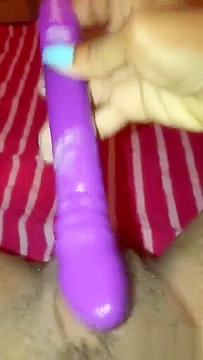 Honeypetite Busty teen 18+ masterbation