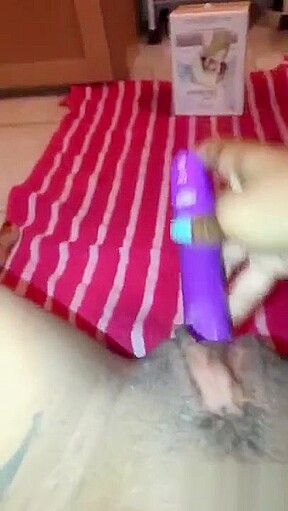 Honeypetite Busty teen 18+ masterbation