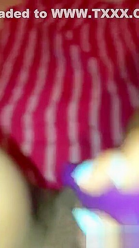 Honeypetite Busty teen 18+ masterbation