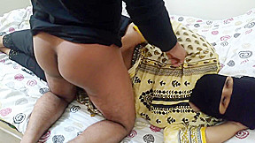 Indian Hot And Dirty Depali Aunty Fucks With Workboy In A Hotel Room - Hindi Ahh Uhh Fuck Me Sound