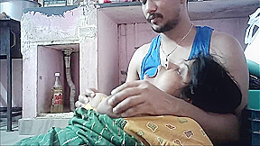Indian House Wife Big Boobs Showing And Kiss