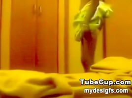 Indian teen 18+ College Girl Enjoyed with her BF in Hotel and allow to Recorded Sex Video