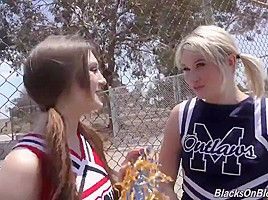 Jojo Kiss and Zelda Morrison - Blacks On Blondes (Dogfart)