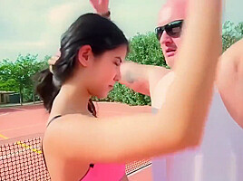 Lady Dee Hardcore Ficken auf dem Tennisplatz