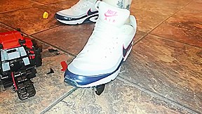 Nike Air Max Bw crush toy