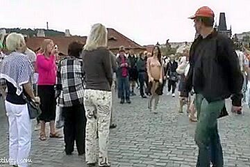Nude Hottie Eileen Has Enjoyment On Public Streets