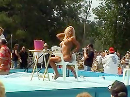 Nudes-A-Poppin' 2005 - 003