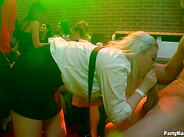 Partyhardcore - 2017-12-11