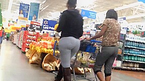 Phat ass donk spandex - shes lovin it!