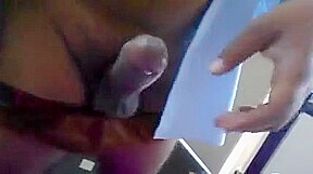 Purple saree bhabhi sucking cock like pro