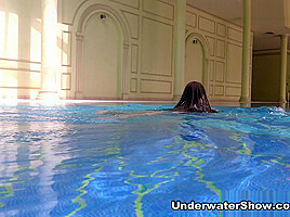 Russaka Video - UnderwaterShow