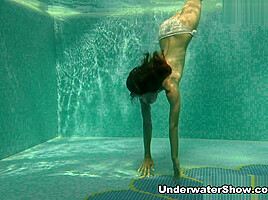 Russaka Video - UnderwaterShow