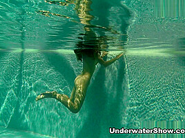 Russaka Video - UnderwaterShow
