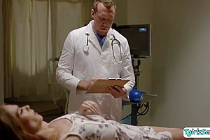 Skinny And Smalltits Tranny Gets Fucked In The Clinic With Crystal Thayer