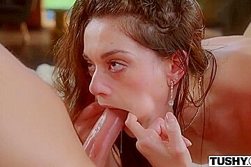 Sophia Burns - Great Brunette Babe