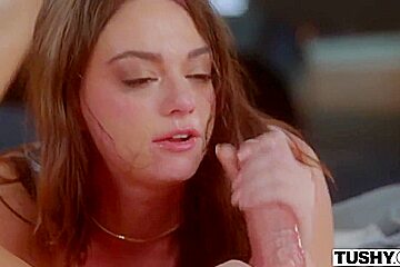 Sophia Burns - Great Brunette Babe