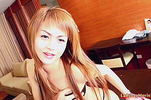Thai Lady – Ladyboy Sandy Pulls Down Denim Shorts And Masturbates