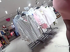 Took To A Restaurant And Cum In The Throat In The Toilet! She Swallowed Cum