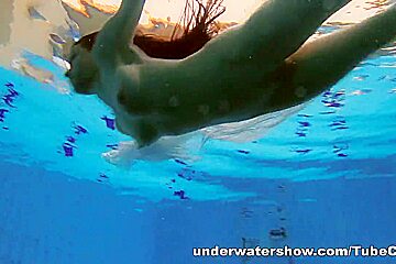 UnderwaterShow Video: Kristy