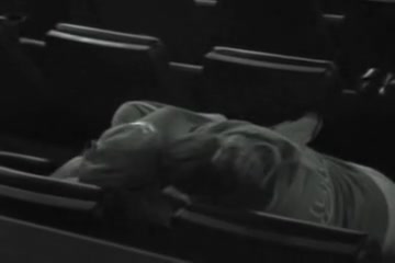 amateur couple in movie theater 2 getting horny