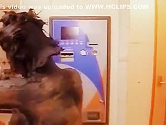 black shampoo